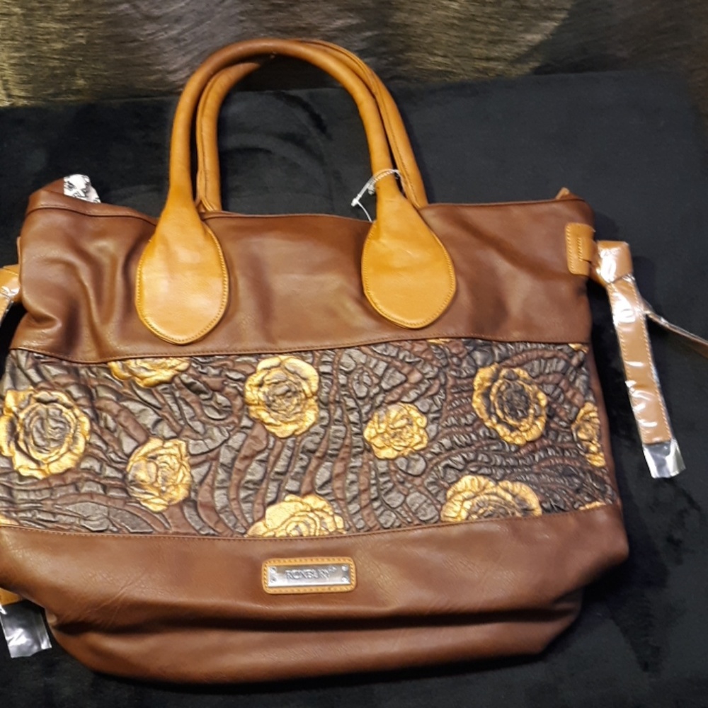 $ New$ ✔❤Roxbury hand bag